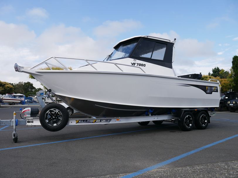 Yellowfin 7000 Southerner